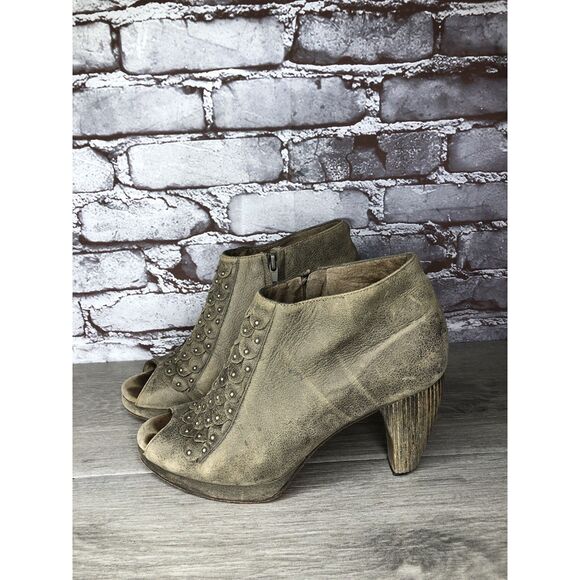 Calleen Cordero Green Leather Peep Toe Booties Stud Wood Heel Western Women 7.5M - Picture 2 of 16